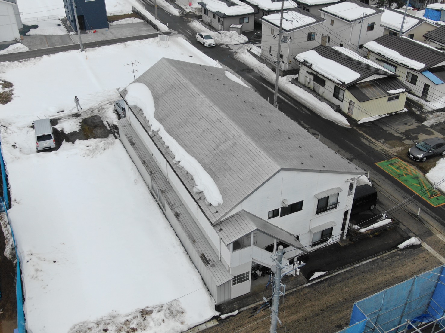 屋根の調査はドローンにお任せ !!