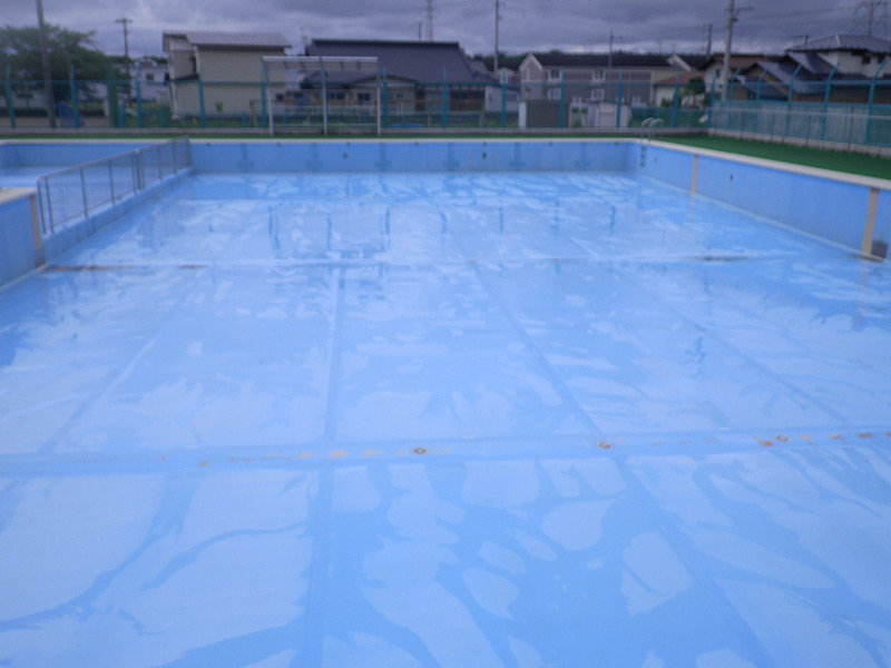 北上市立O小学校様 プールライン塗装工事