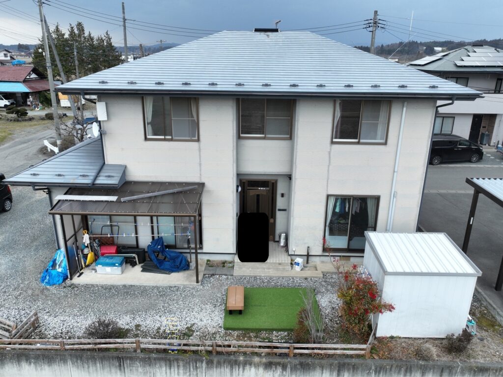 【奥州市】屋根カバー工法、外壁塗装をお願いしました。屋根材の天然石の質感が気に入っています!