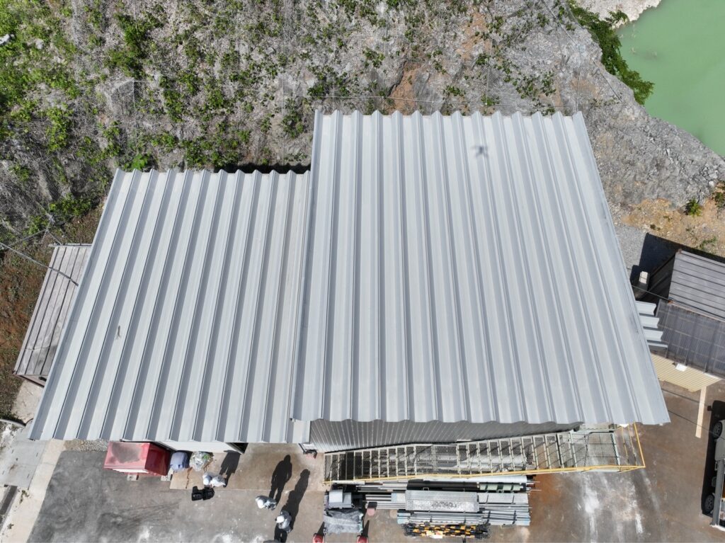 【一関市】作業場における夏季の暑さ対策工事をしました。