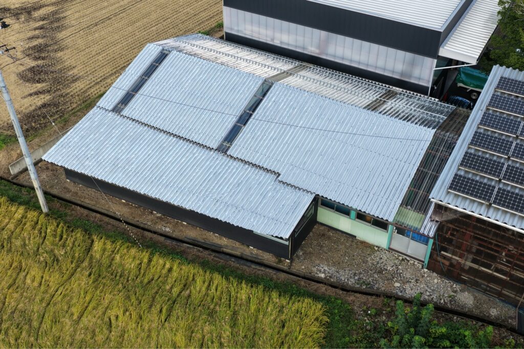 【花巻市】倉庫・作業場の猛暑対策に遮熱シート施工を実施しました！