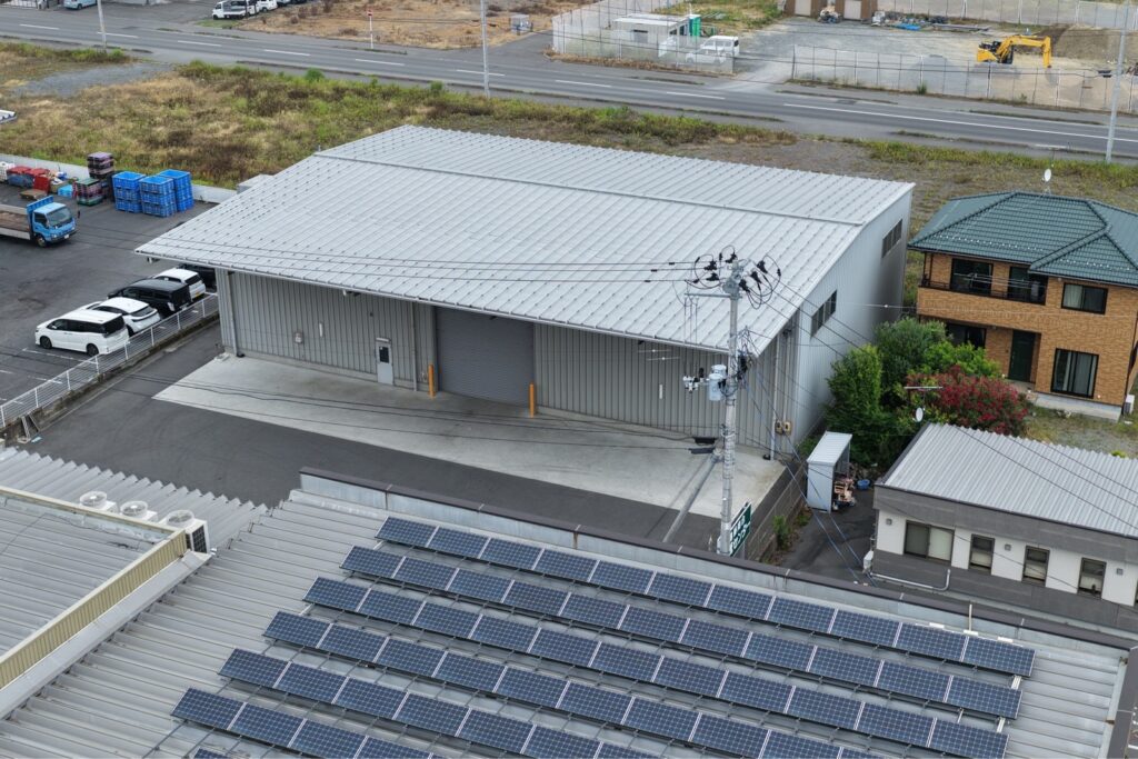 【宮城県石巻市】倉庫の暑さ対策にサーモバリアスカイ工法を施工しました。